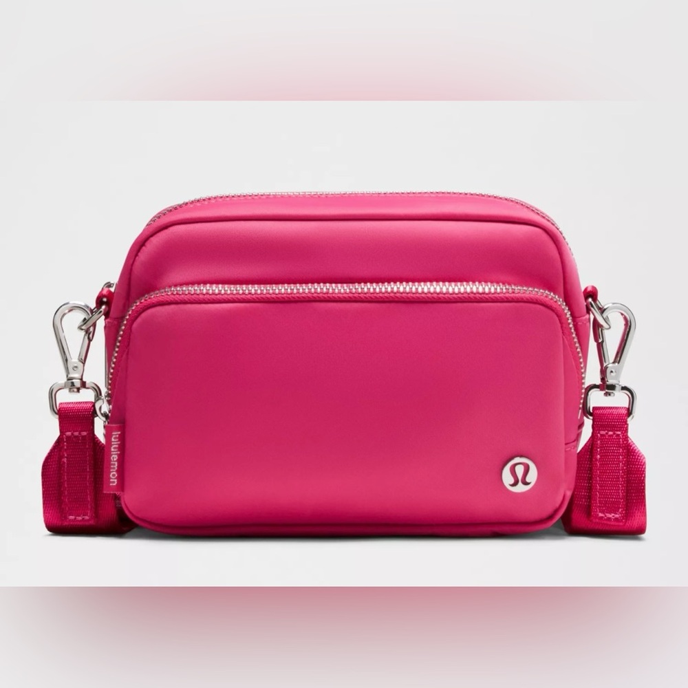Lululemon NWT Everywhere Crossbody Bag Metal Hardware SOLD OUT Color Pink 2L